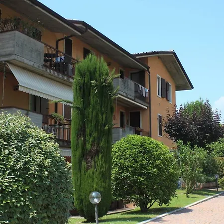 Apartment Studio With Pool And Terrace Close To The Center Bardolino